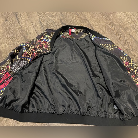 COPY - H & M Divided Unique Print Jacket, Women’s M/L - Picture 4 of 7